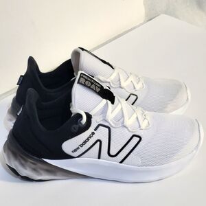 New Blanace Fresh Foam ROAV Mens 9